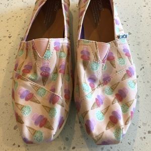 Toms canvas classics